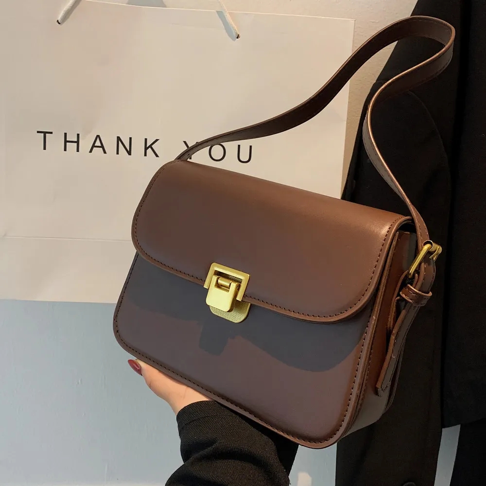 Interior Design News - Nova Bolsa de Ombro Feminina de