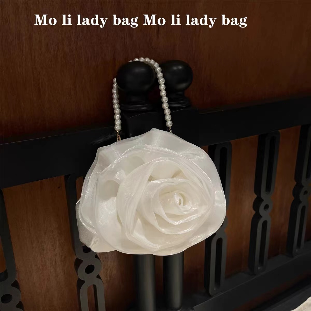 Bolsa floral cetim para mulher - Interior Design Elegant avaliação e preço